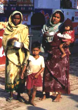 Children of India and Nepal, 2000
